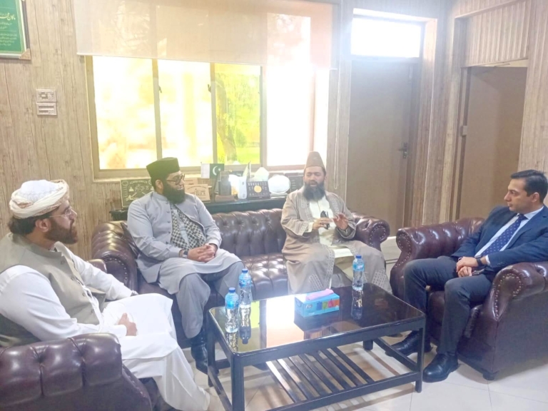 Maulana Abdul Khabir Azad, held a special meeting with Deputy Commissioner Khushab, Dr. Jahanzeb Hussain Labar