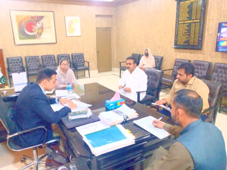 Review of Dialysis Facilities in Khushab - Deputy Commissioner Directs Provision of Quality Healthcare Services
